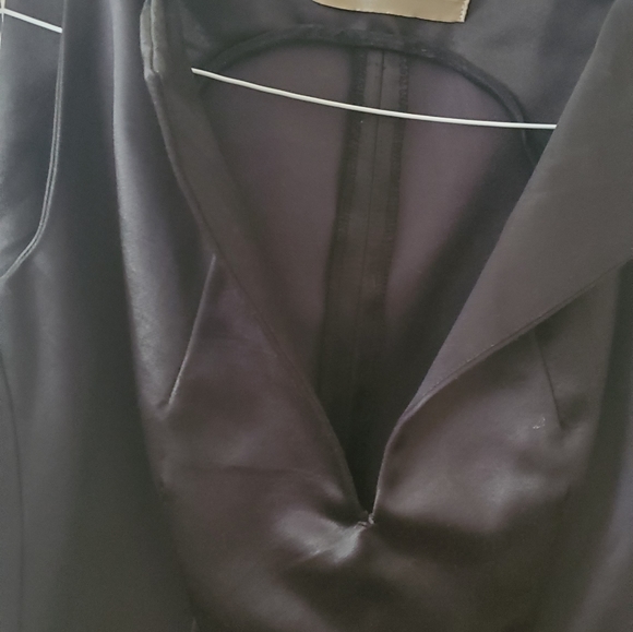 Haute dress - Picture 4 of 7